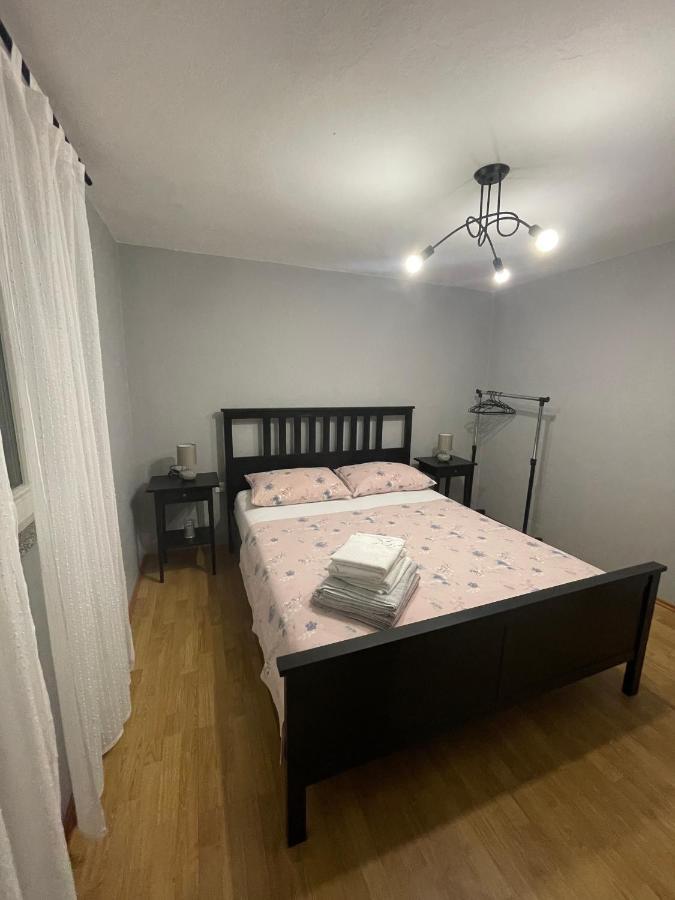 Kn House With Two Apartments Near Sea Rogoznica  Εξωτερικό φωτογραφία