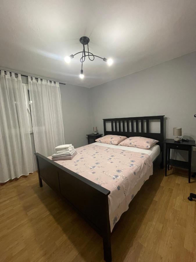 Kn House With Two Apartments Near Sea Rogoznica  Εξωτερικό φωτογραφία
